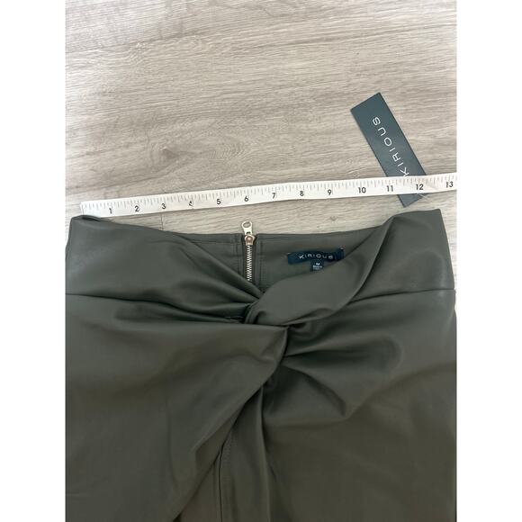Olive green pleather skirt twist front by Kirious - Picture 2 of 5